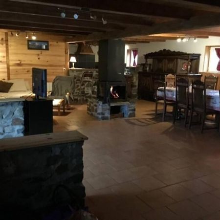 Chalet En Pleine Nature Pour 12 Personnes Besse-et-Saint-Anastaise Buitenkant foto