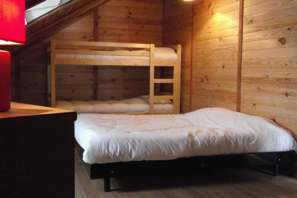 Chalet En Pleine Nature Pour 12 Personnes Besse-et-Saint-Anastaise Buitenkant foto
